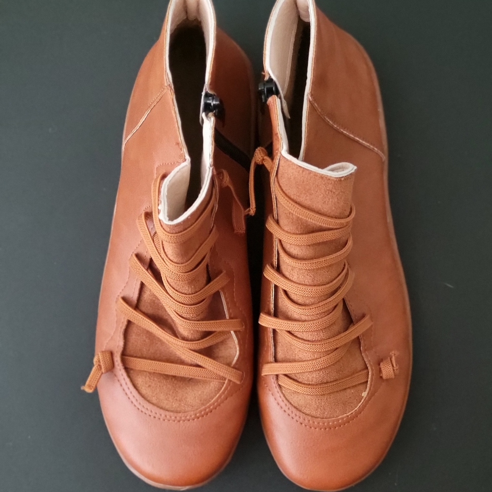 Tan boots size 8